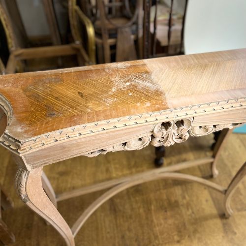 Mesa de Roble Vintage Restaurada – Mueble Artesanal con Historia