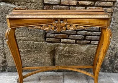 mesa antes de la restauración