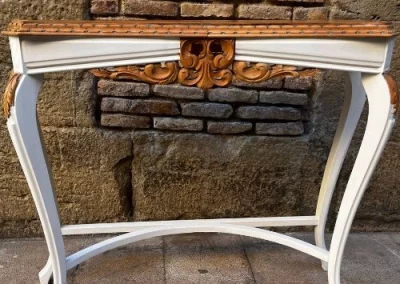 mesa tras la restauración