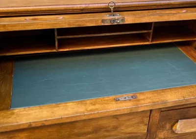 escritorio restaurado desde otro angulo