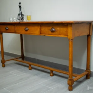 Mesa nogal restaurada